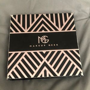 Limited Edition eyeshadow palette